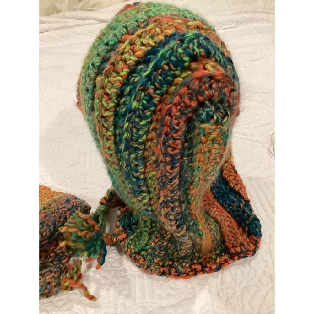 Handcrafted Hood With Wrist Warmers
